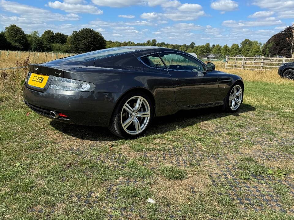 Bild 16/30 von Aston Martin DB 9 (2009)