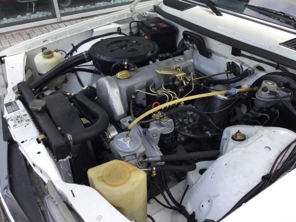 Immagine 19/39 di Mercedes-Benz 240 TD (1983)