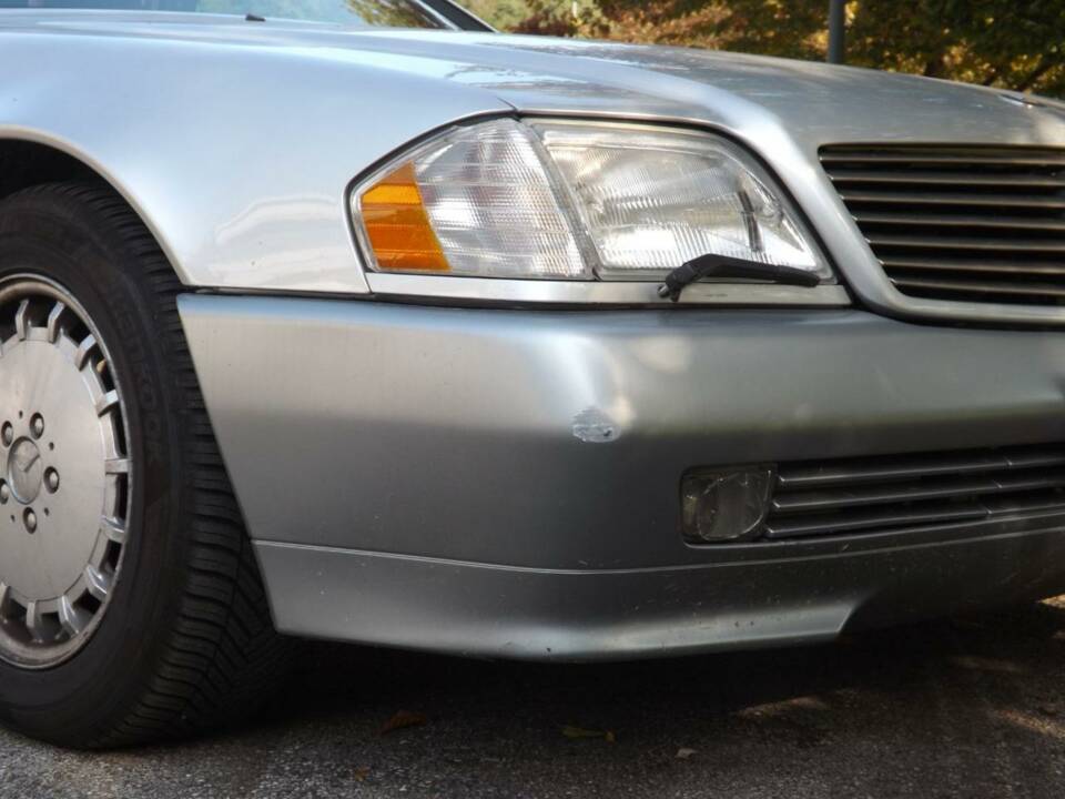 Image 13/50 of Mercedes-Benz SL 280 (1995)