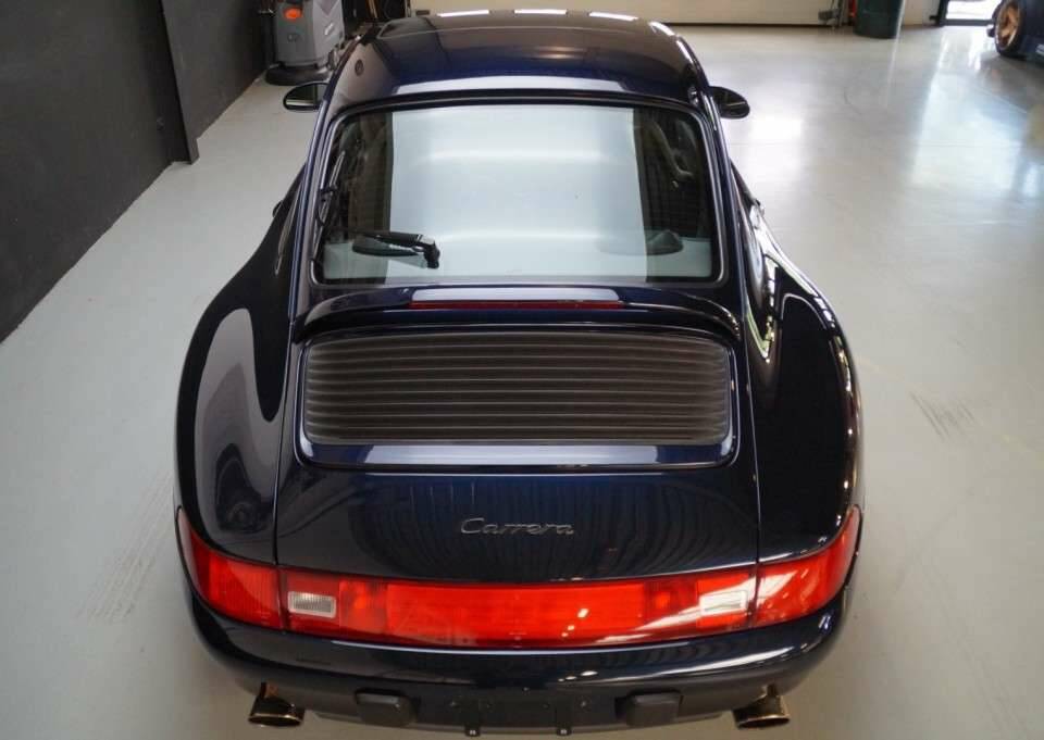 Image 37/50 of Porsche 911 Carrera (1995)