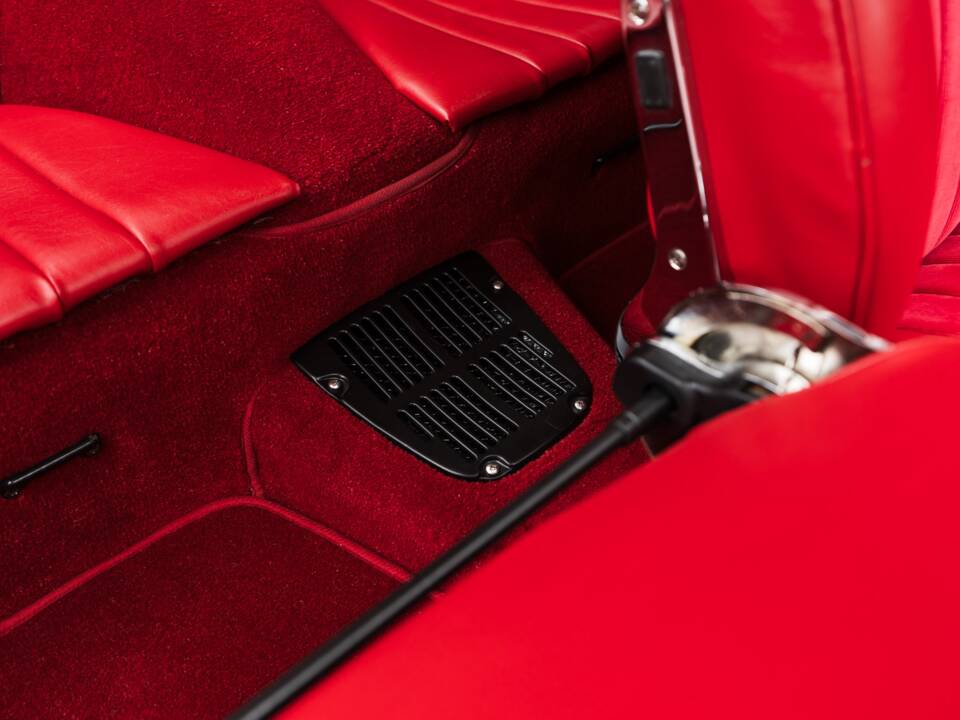 Bild 65/90 von Porsche 911 2.0 E (1969)