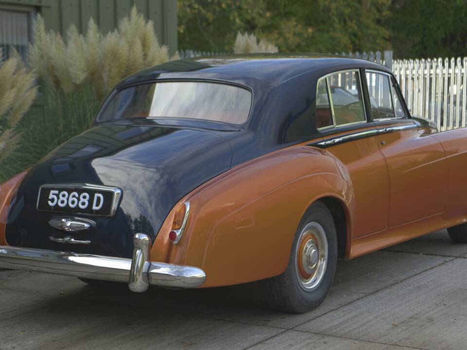 Afbeelding 5/20 van Bentley S 2 (1960)