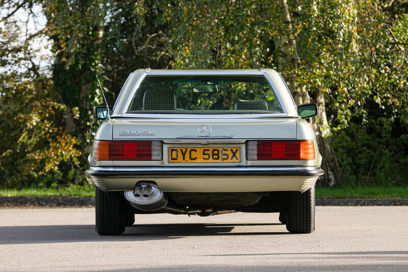 Image 7/43 of Mercedes-Benz 280 SL (1982)