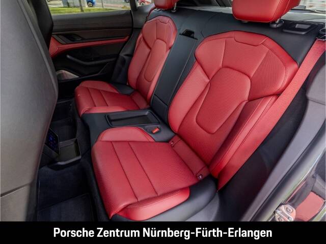 Obraz 23/49 pojazdu Porsche Taycan Turbo S Cross Turismo (2021)
