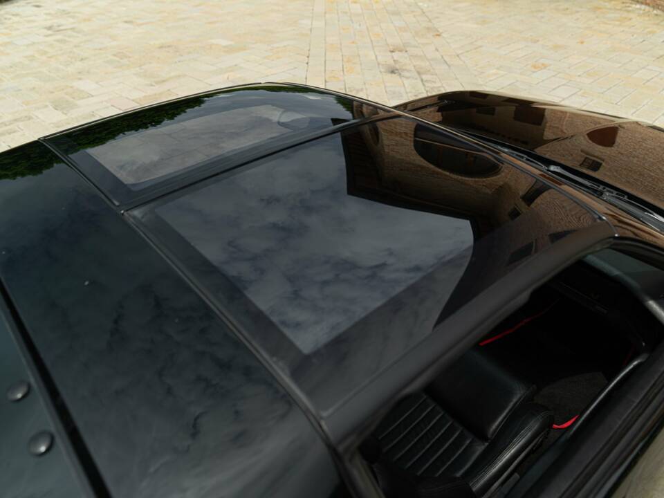 Bild 22/50 von Pontiac Firebird TransAm (1989)