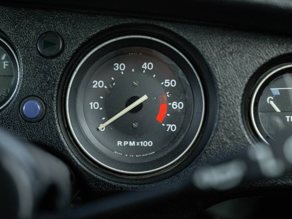 Bild 48/50 von MG MGB GT (1978)