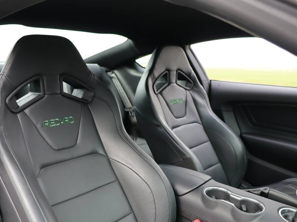 Immagine 8/50 di Ford Mustang GT 5.0 V8 Fastback (2019)