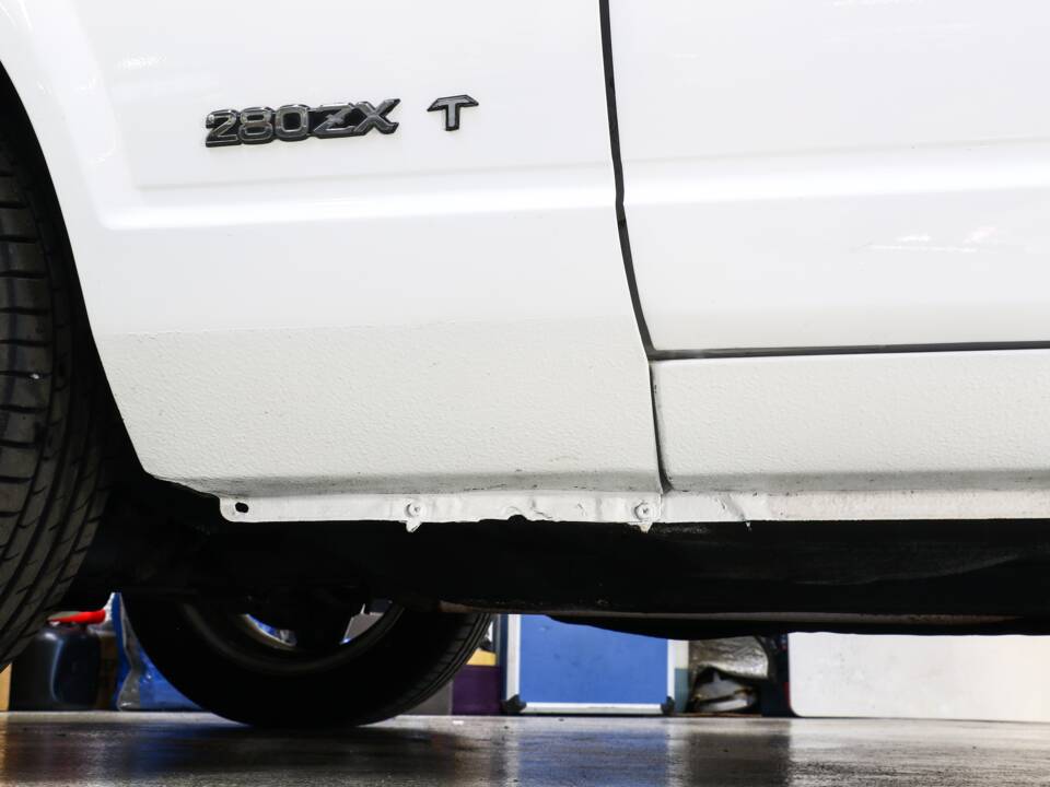 Image 23/26 of Datsun 280 ZXT Turbo (1983)
