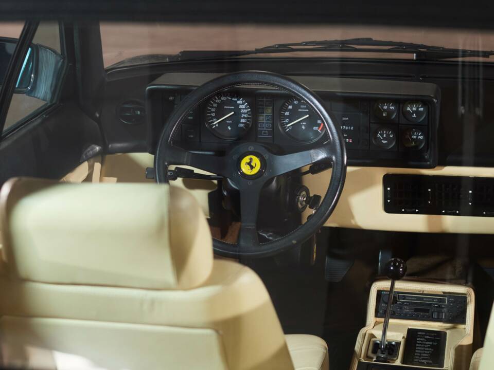 Bild 65/99 von Ferrari Mondial Quattrovalvole (1985)