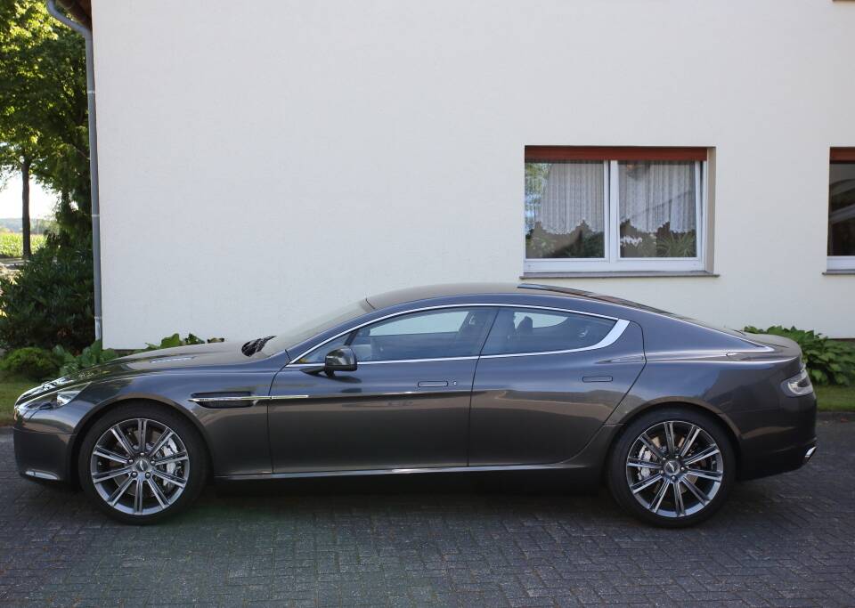 Afbeelding 1/6 van Aston Martin Rapide (2011)