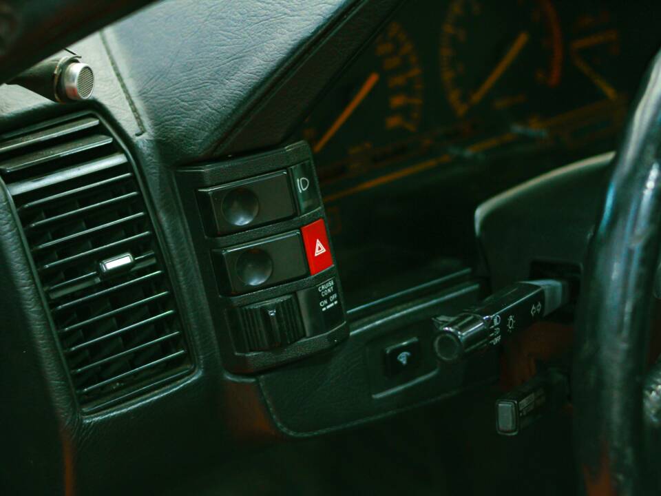 Image 23/46 of Nissan 300 ZX Turbo (1989)