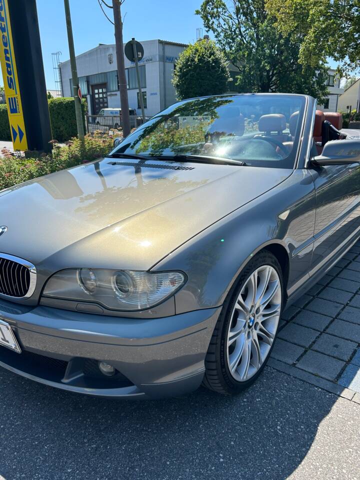 Image 4/13 of BMW 330Ci (2003)