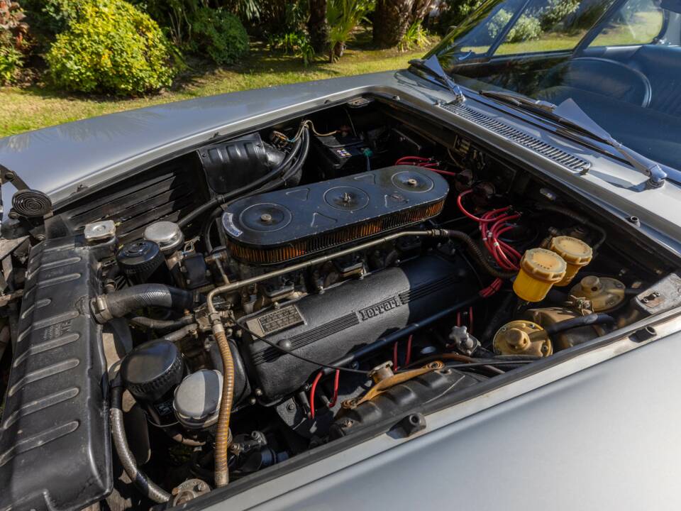 Imagen 6/47 de Ferrari 330 GT 2+2 (1964)