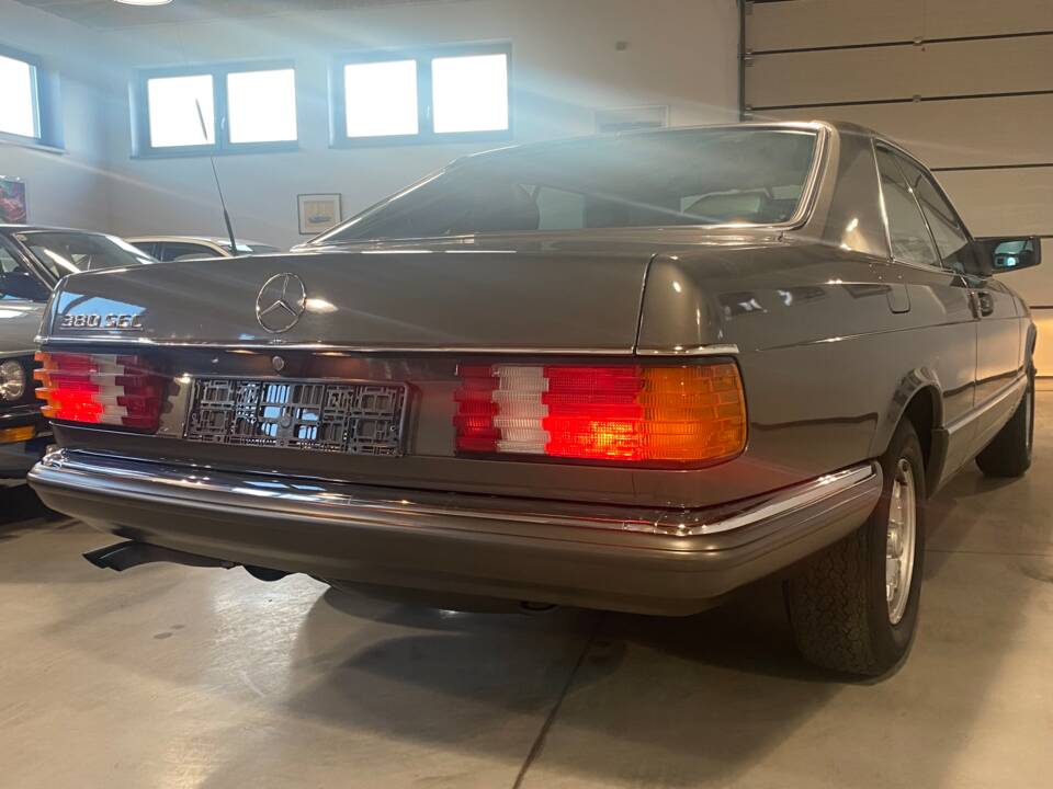 Bild 12/67 von Mercedes-Benz 380 SEC (1984)