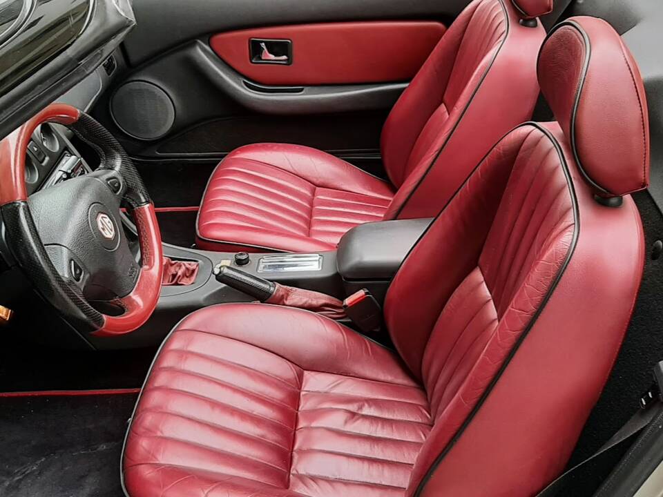 Immagine 20/50 di MG F 1.8i VVC 75 LE "75th Anniversary" (1999)