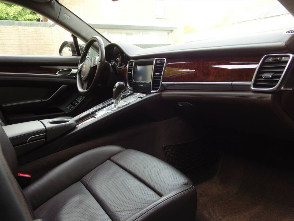 Bild 41/98 von Porsche Panamera Turbo (2009)