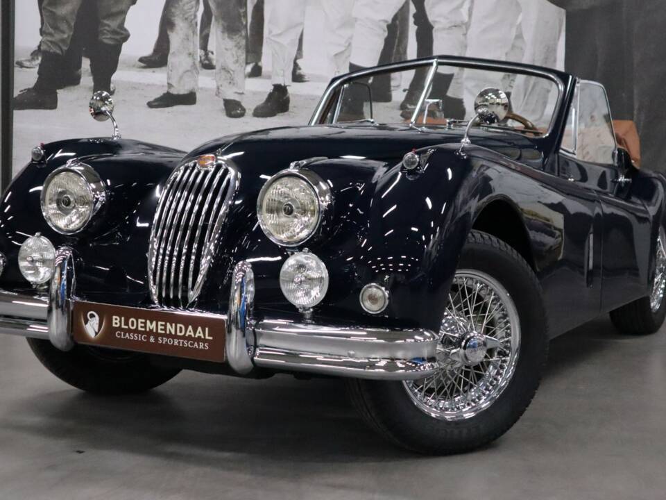 Immagine 3/43 di Jaguar XK 140 DHC (1957)