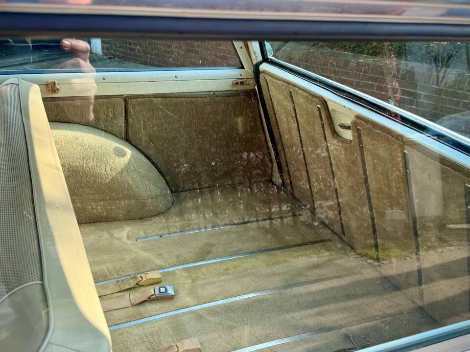 Image 16/50 of Jeep Wagoneer Brougham (1982)