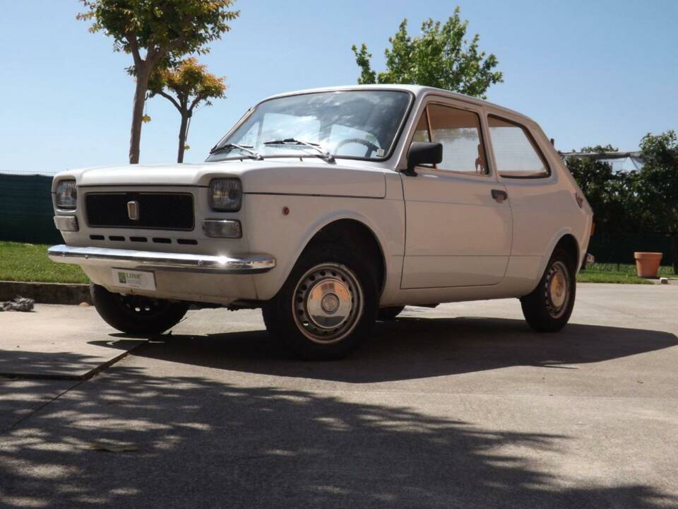 Image 3/50 de FIAT 127 (1972)