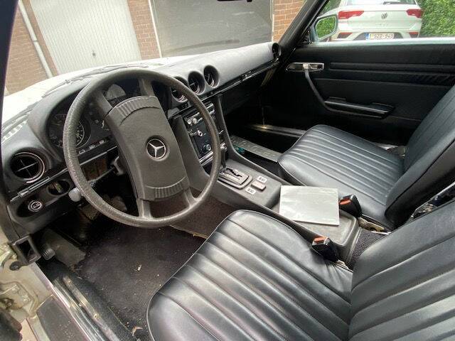 Image 2/8 of Mercedes-Benz 450 SL (1975)
