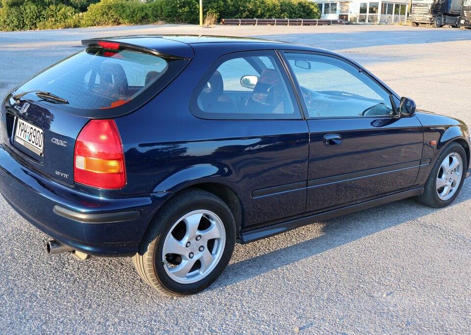 Image 7/8 of Honda Civic (1997)