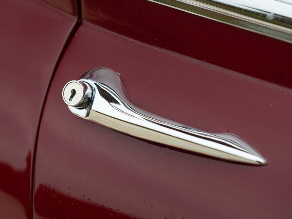 Afbeelding 31/50 van Jaguar E-Type V12 (2+2) (1972)