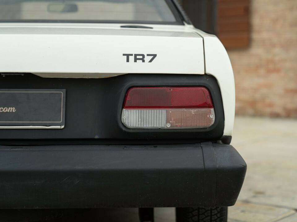 Image 17/50 of Triumph TR 7 Europa (1977)
