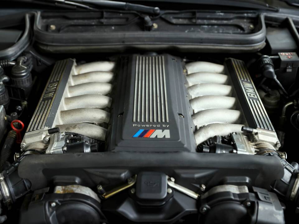 Bild 39/50 von BMW 850CSi (1994)