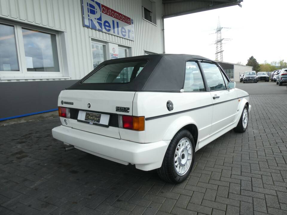 Image 4/23 of Volkswagen Golf Mk I Convertible 1.8 (1992)