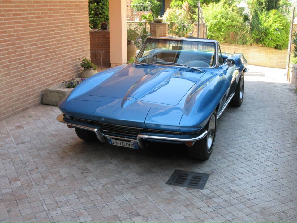 Imagen 4/42 de Chevrolet Corvette Sting Ray Convertible (1967)