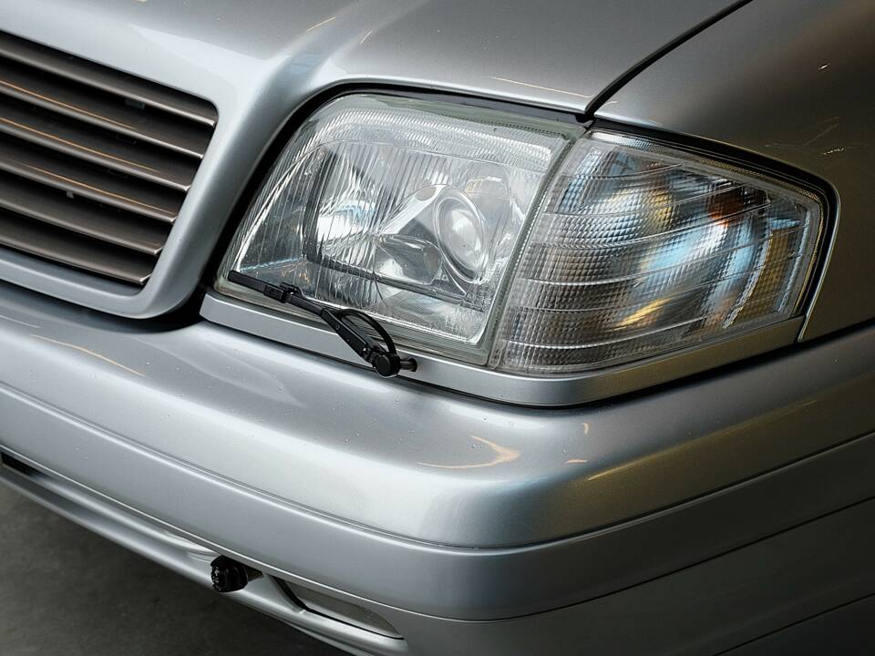 Bild 35/63 von Mercedes-Benz SL 320 &quot;Final Edition&quot; (2001)