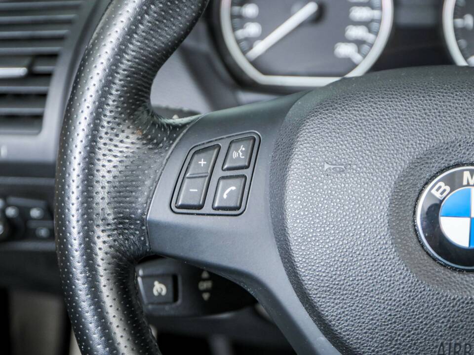 Immagine 19/50 di BMW 120i (2012)