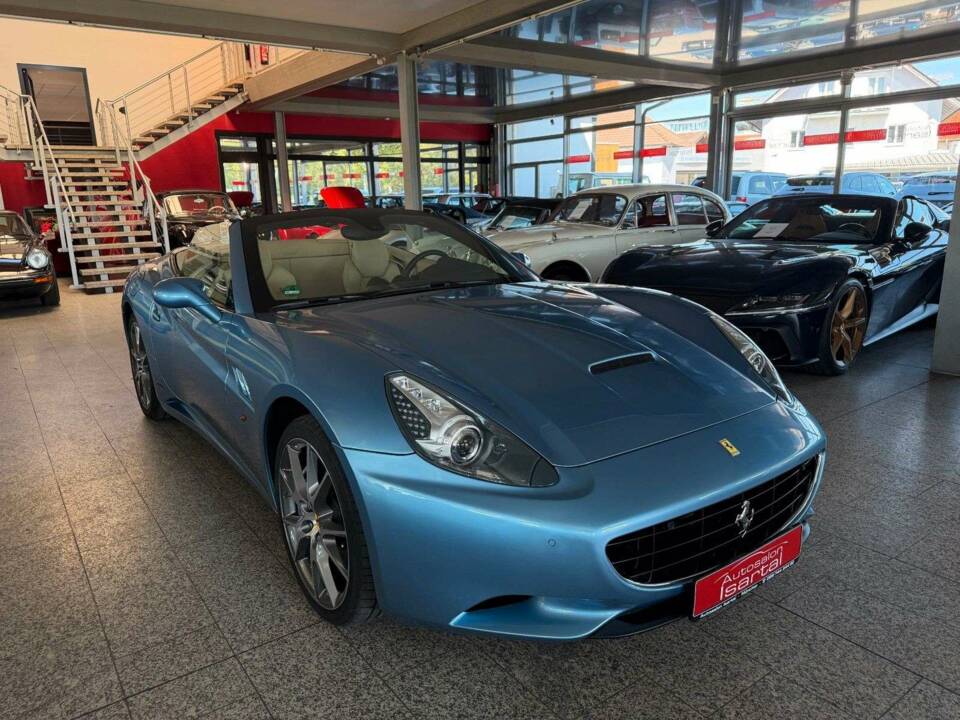 Immagine 30/42 di Ferrari California (2011)