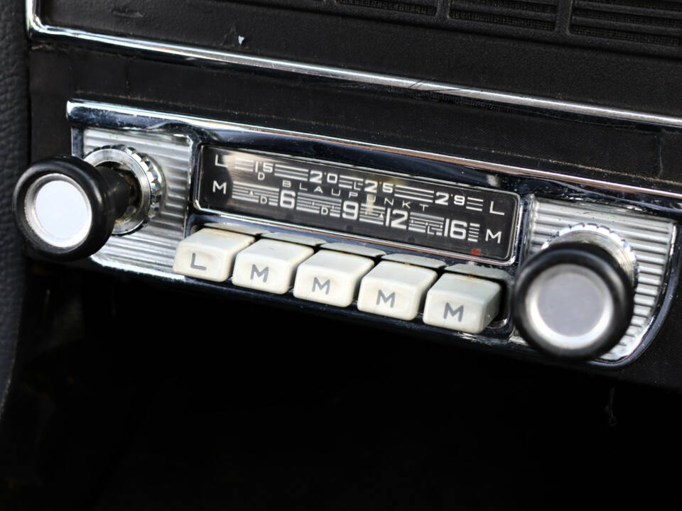 Image 12/50 of BMW 2002 (1970)