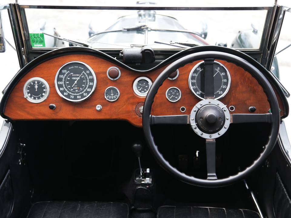 Image 33/49 de Aston Martin Le Mans (1933)