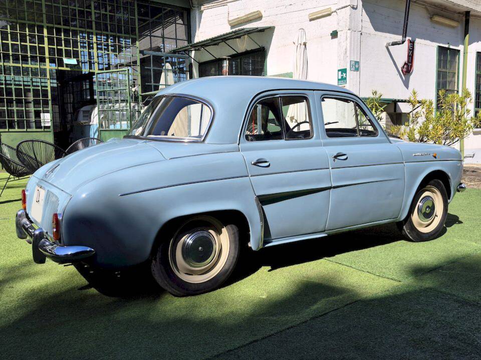 Image 12/64 of Alfa Romeo Dauphine R 1090 (1961)