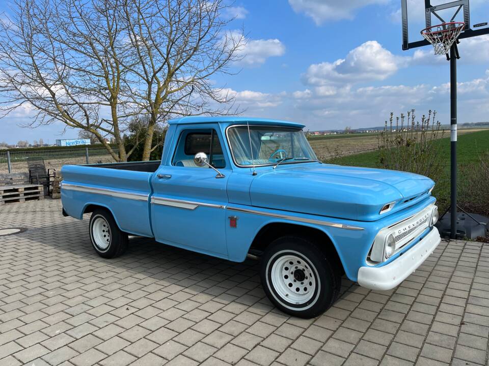 Bild 2/10 von Chevrolet C10 Fleetside Shortbed (1964)