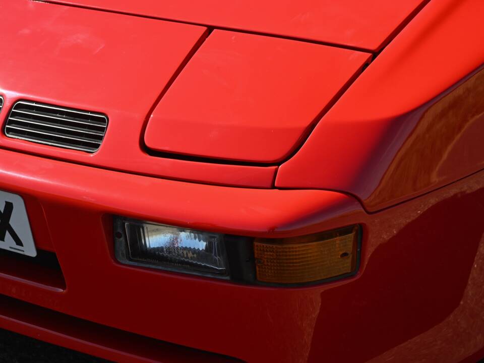 Image 47/50 of Porsche 924 Carrera GT (1986)