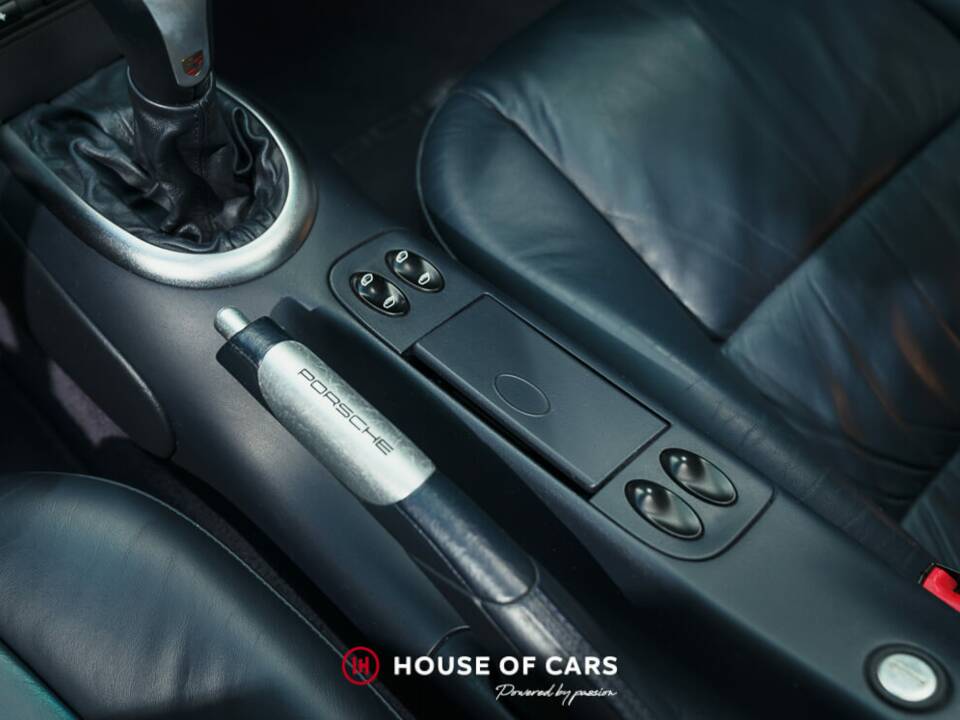 Bild 21/23 von Porsche 911 Carrera 4S (2002)