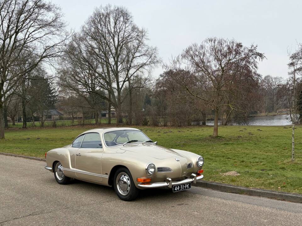Afbeelding 24/28 van Volkswagen Karmann Ghia 1600 (1971)
