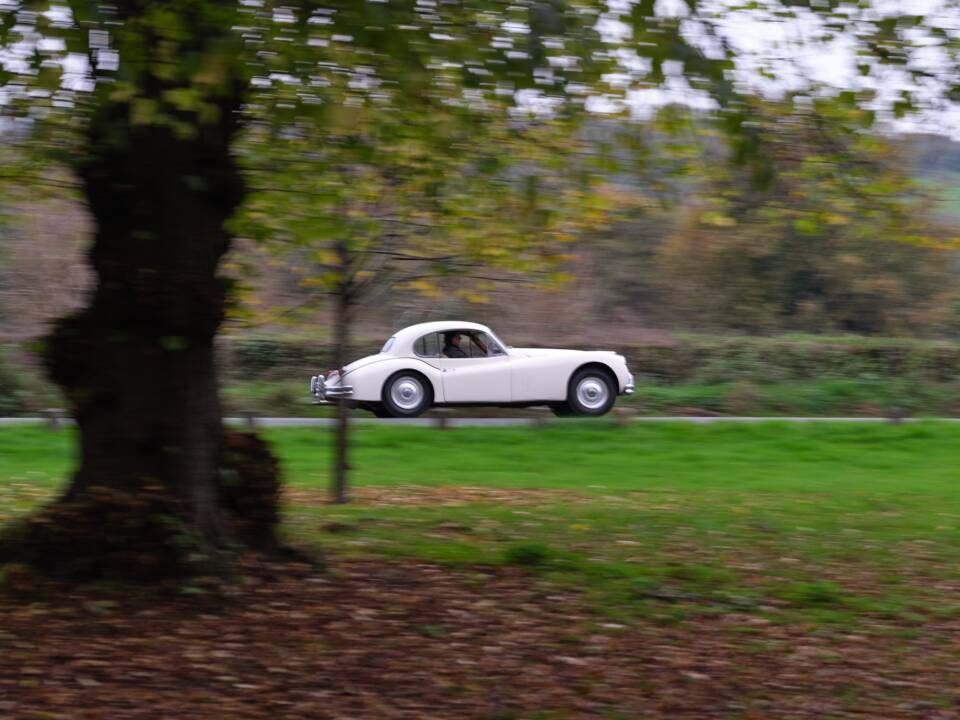 Image 28/28 of Jaguar XK 140 FHC (1955)