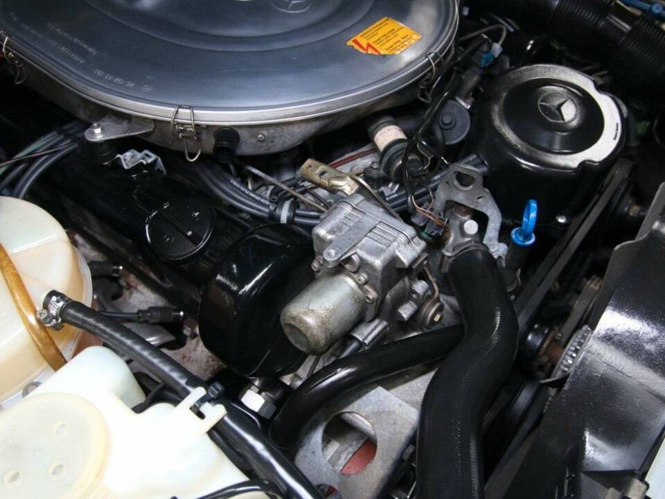 Image 35/50 de Mercedes-Benz 420 SL (1987)