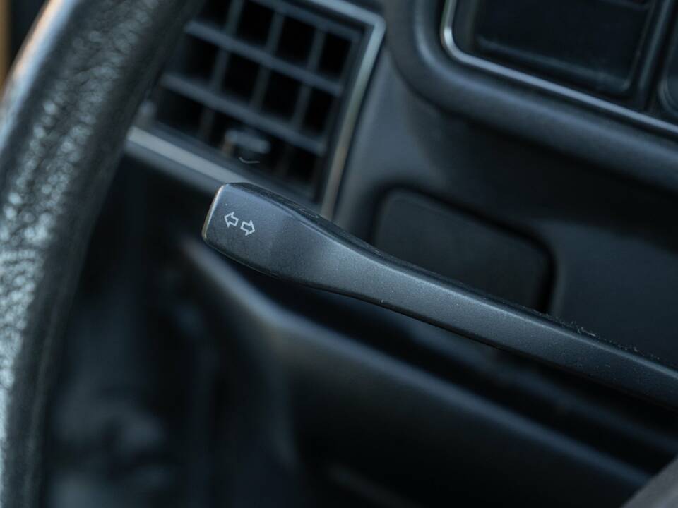 Image 44/50 of Volkswagen Golf I Cabrio GLi 1.8 (1983)
