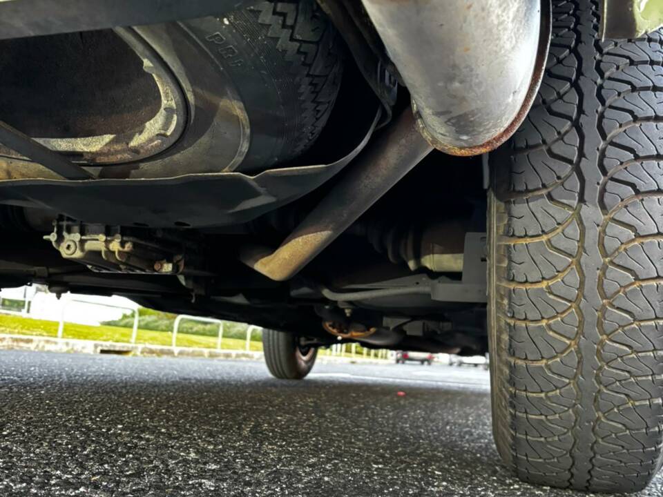 Image 24/55 de Peugeot 504 GL (1979)