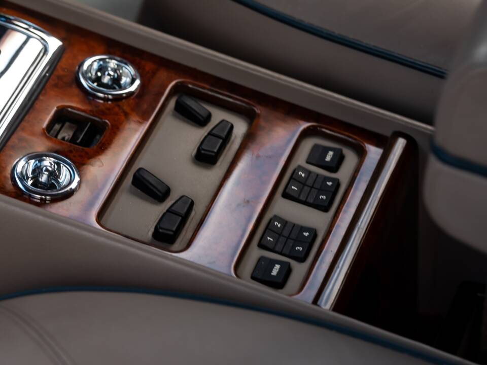 Imagen 12/50 de Rolls-Royce Silver Spirit (1988)