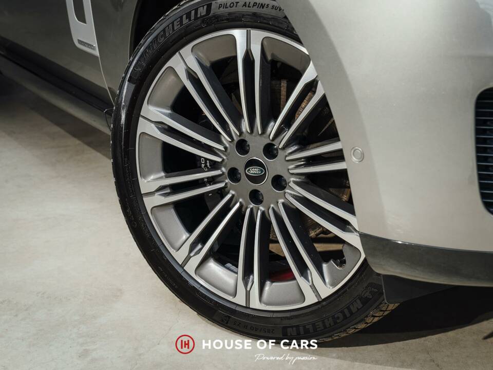 Image 12/25 of Land Rover Range Rover D350 (2022)