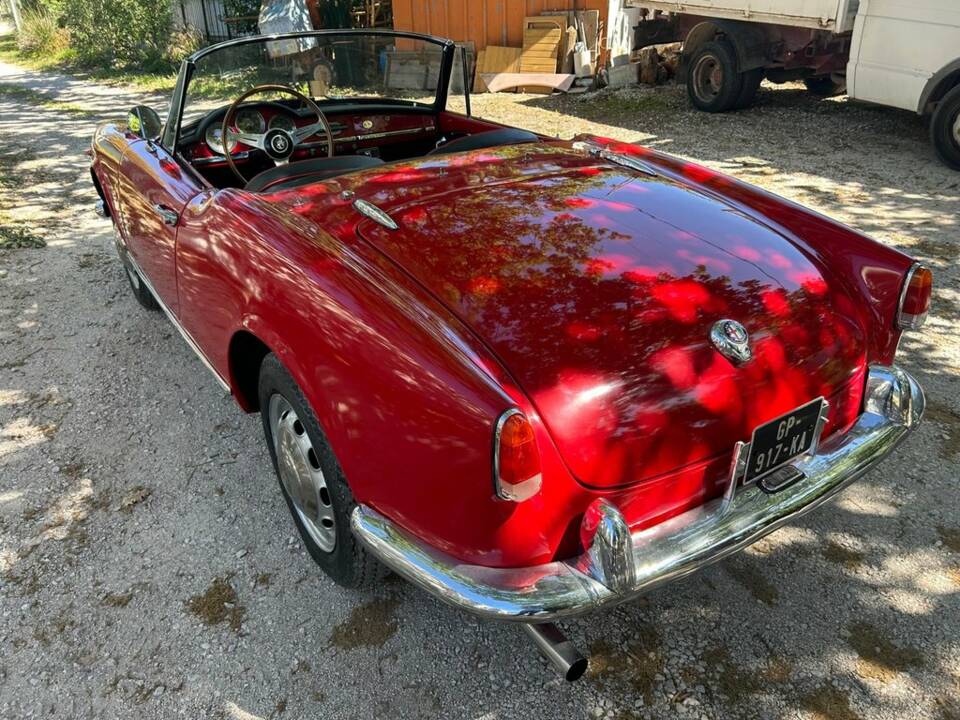 Image 4/8 of Alfa Romeo Giulietta Spider (1959)