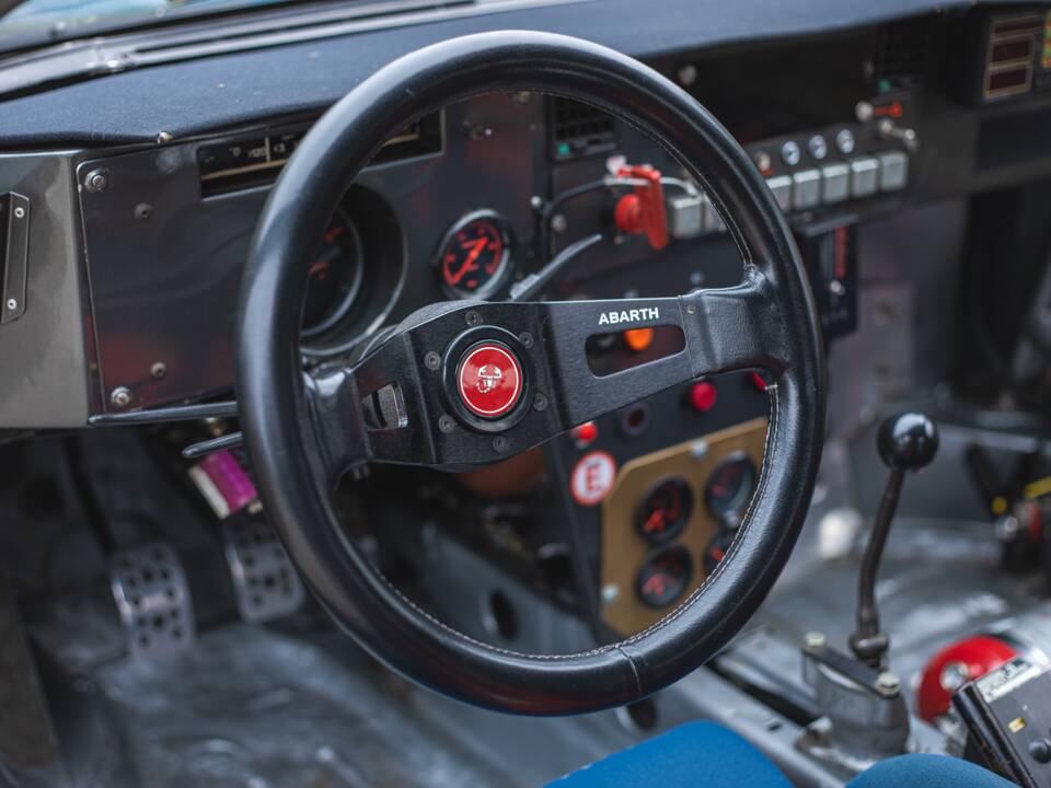 Afbeelding 56/82 van Lancia Rally 037 (1983)