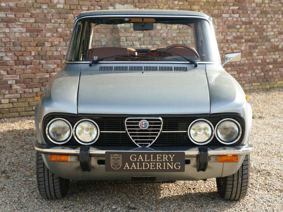 Imagen 5/50 de Alfa Romeo Giulia Nuova Super 1300 (1978)