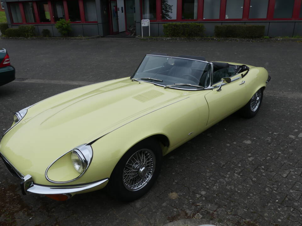 Bild 1/59 von Jaguar E-Type V12 (1972)